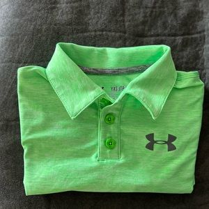 Boys XS Under Armour shirt sleeve shirt